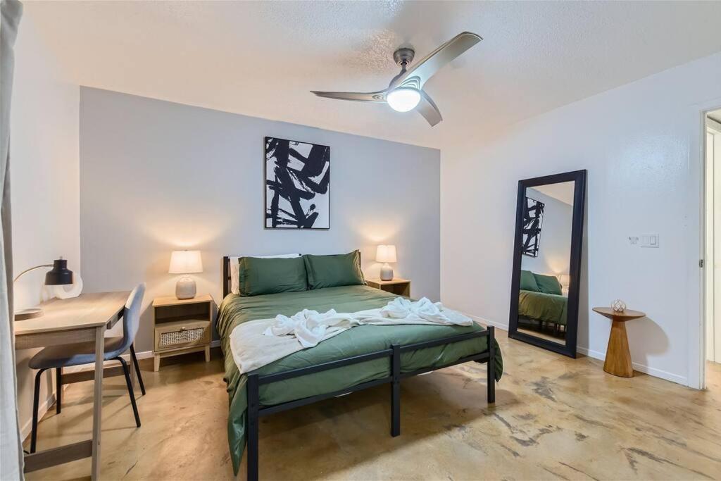 Your 2B Getaway - Sleeps 6 - Pool, Pkg - Walk Dtwn 奧斯汀 外观 照片