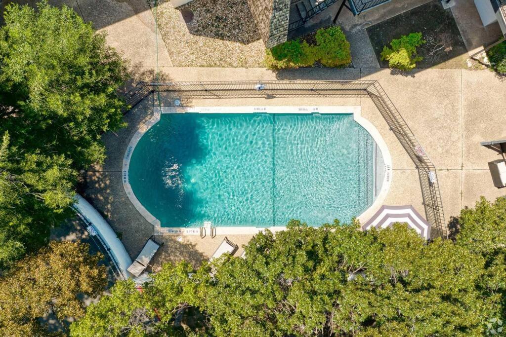Your 2B Getaway - Sleeps 6 - Pool, Pkg - Walk Dtwn 奧斯汀 外观 照片