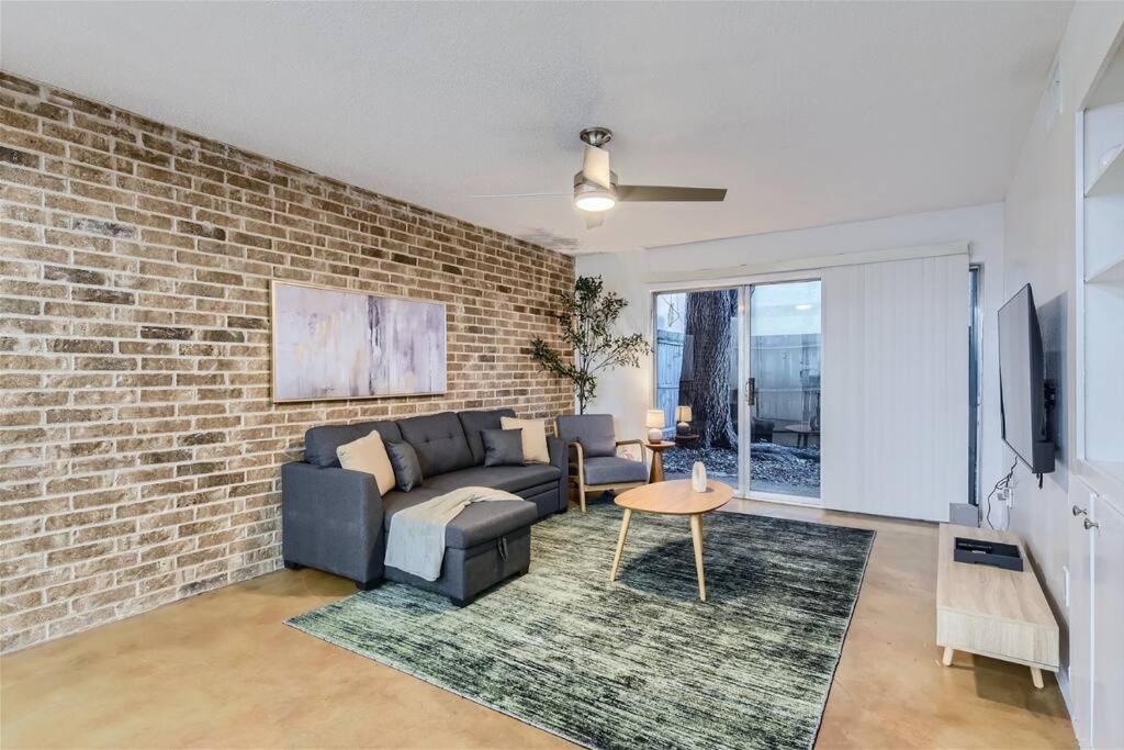 Your 2B Getaway - Sleeps 6 - Pool, Pkg - Walk Dtwn 奧斯汀 外观 照片